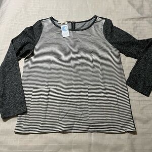 Entro Black and White Striped Long Sleeve Tee